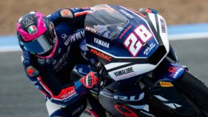 Izan Guevara compitiendo en Moto2 en el circuito de Jerez