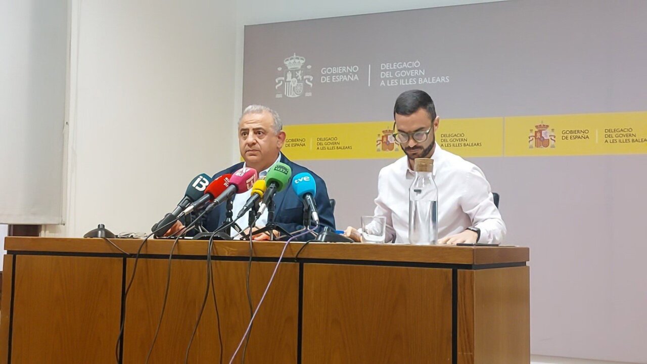 Rueda de prensa sobre la regularizaci&oacute;n de inmigrantes en Palma