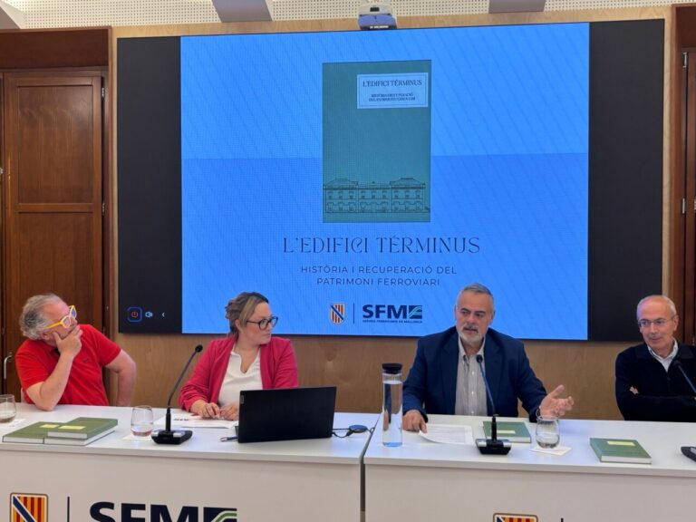 Presentaci&oacute;n del libro sobre el edificio T&eacute;rminus en Palma