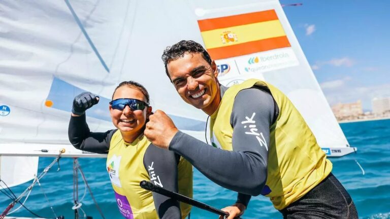 Marta Cardona y Jordi Xammar celebrando su victoria en el Trofeo Princesa Sof&iacute;a