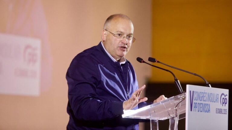 Miguel Tellado hablando en un congreso del PP en Inca