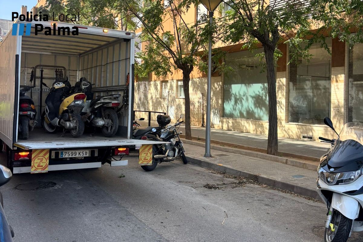 Encuentran una moto robada hace siete meses en un desguace ilegal en Palma