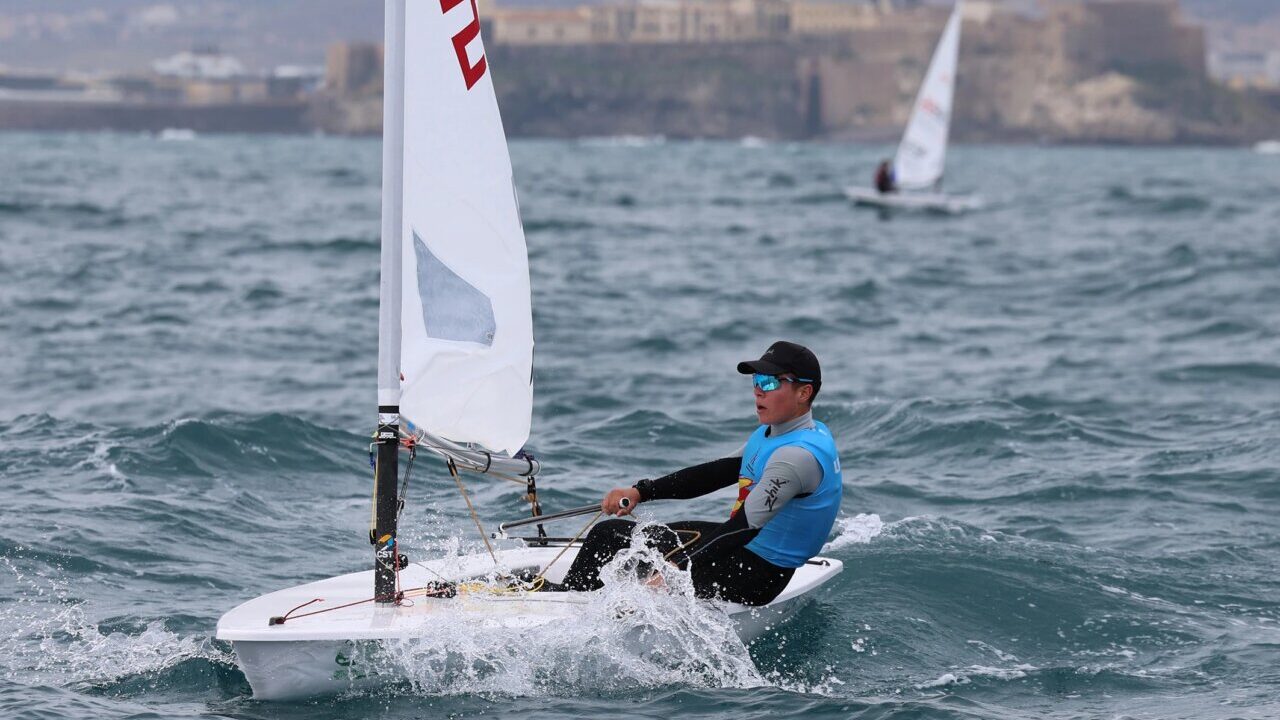 Nikko Palou ha conquistado el t&iacute;tulo nacional de la clase ILCA 6 en Melilla