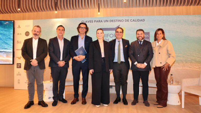Presentaci&oacute;n de la agenda de eventos de Palma Beach para 2026
