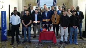 Presentaci&oacute;n del evento de boxeo en Palma con autoridades y boxeadores