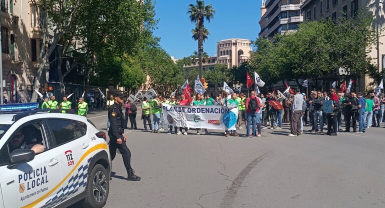 La Polic&iacute;a Local no cede ante Cort y toma las calles: "No queremos m&aacute;s promesas, queremos hechos"