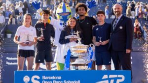 Caterina L&oacute;pez Roig y otros ganadores en el Trofeo Conde de God&oacute;