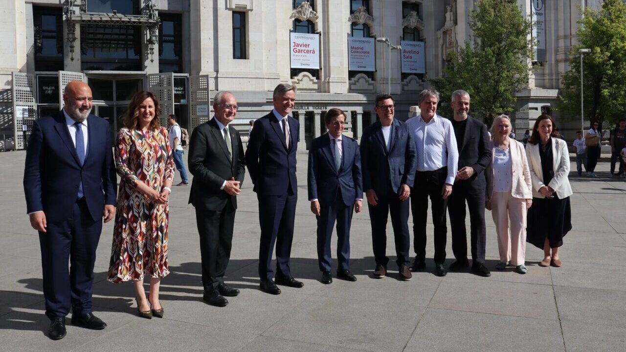 Alcaldes de varias ciudades en un encuentro en Palma