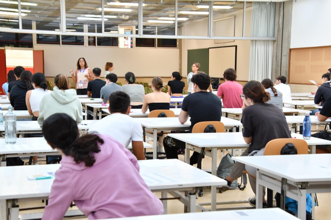 Estudiantes en una sesi&oacute;n de clase en la Universidad de Mallorca