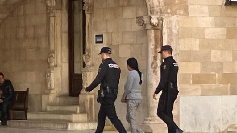 Ratifican prisi&oacute;n provisional para la mujer que tir&oacute; a la basura a su beb&eacute; en Porto Cristo