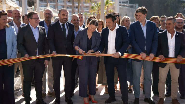Inauguraci&oacute;n del Paseo Mar&iacute;timo en Magaluf con autoridades locales