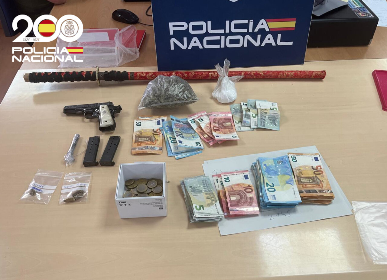 Material confiscado durante la detenci&oacute;n de un narcotraficante en Son Banya