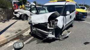 Dos heridos tras un choque entre dos coches en la carretera Alc&uacute;dia-Sa Pobla