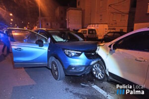 Accidente de tr&aacute;fico con varios coches involucrados en Palma.