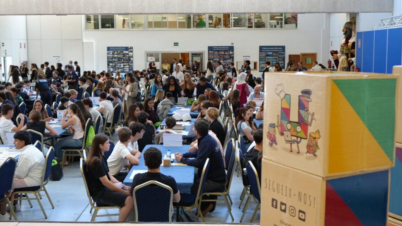 Calvi&agrave; celebra una d&eacute;cada orientando vocaciones con 4.000 alumnos en diez a&ntilde;os