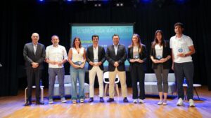Esfuerzo, respeto y superaci&oacute;n: Calvi&agrave; debate sobre los valores que forja el deporte