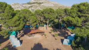 Vista a&eacute;rea de los campamentos de La Vict&ograve;ria en Mallorca