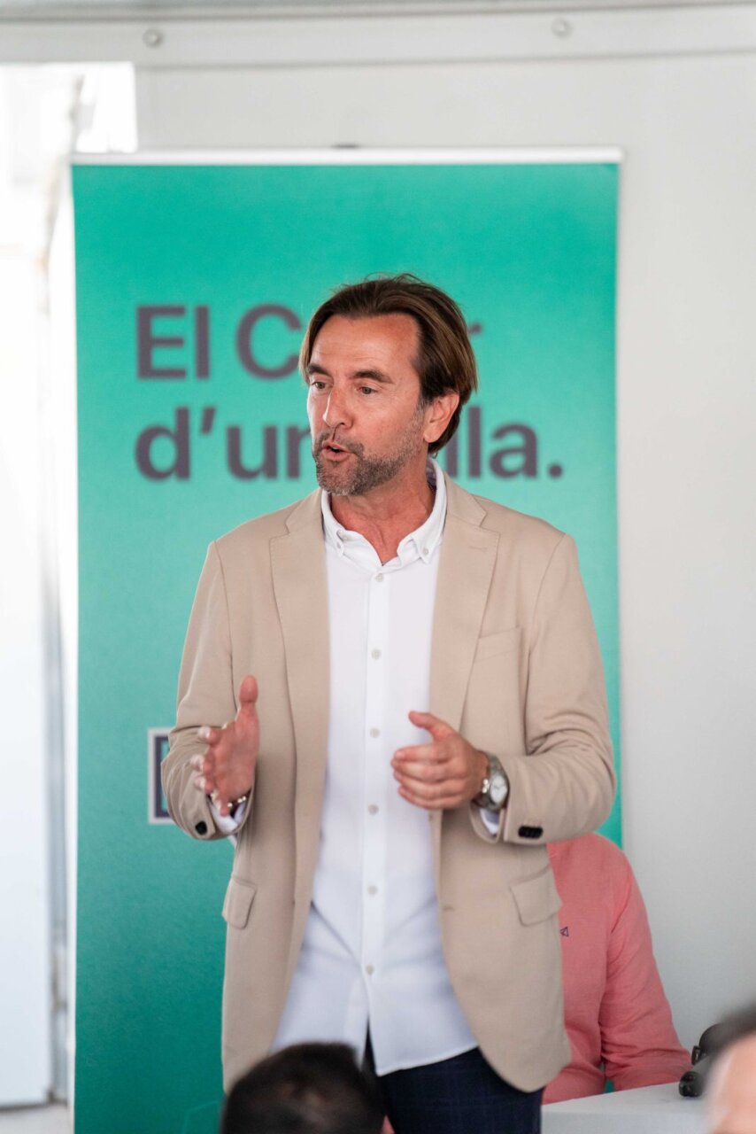 Carlos Moyà hablando en el Social Club AM sobre su carrera y valores