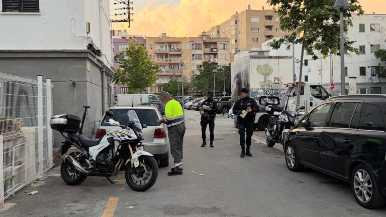 La Polic&iacute;a Local levanta m&aacute;s de 30 denuncias en un control de tr&aacute;fico en Camp Red&oacute;