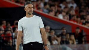 Mart&iacute;n Demichelis dirigiendo al RCD Mallorca en un partido reciente