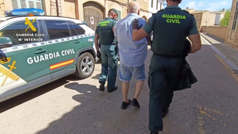 Detención de un hombre por la Guardia Civil en Santanyí