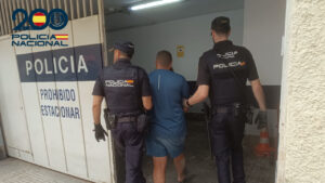 Tiros, persecuci&oacute;n y una pistola por la ventana: detenido un narco en Son Banya