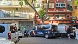 Polic&iacute;a Nacional en la escena del crimen en Pere Garau