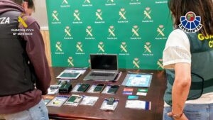 Detenido en A Coru&ntilde;a por estafar a pymes de Baleares con el m&eacute;todo 'man in the middle'