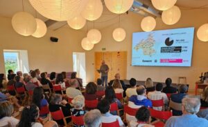 Congreso de Esment en Baleares con presentaci&oacute;n y p&uacute;blico asistente