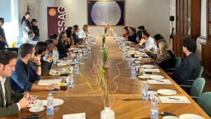 Reuni&oacute;n en el CESAG con profesionales de la comunicaci&oacute;n y periodistas