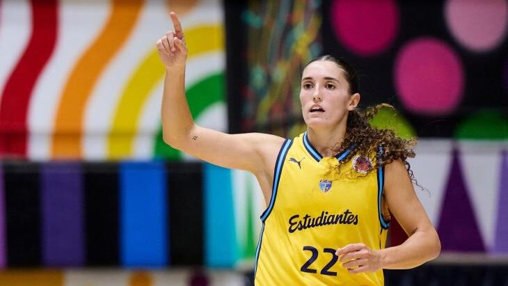 Juana Camili&oacute;n en acci&oacute;n durante un partido con el Movistar Estudiantes