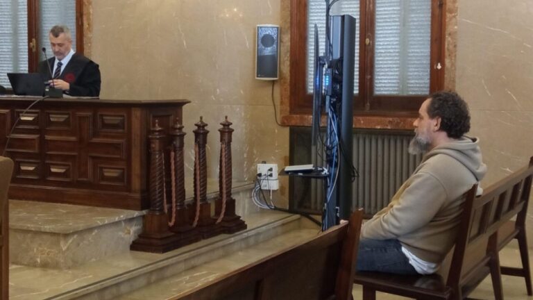Prisión permanente revisable para el hombre que asesinó a su suegra en la Colònia de Sant Jordi
