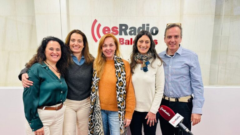 Grupo de personas en el I Congreso Despertar de la Consciencia en Mallorca