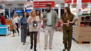 Grupo de personas en un evento de Job Day en Alcampo, Marratx&iacute;.