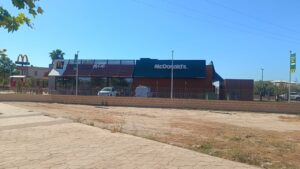 Un padre denuncia explotaci&oacute;n laboral a su hija menor en el nuevo McDonald&rsquo;s de Campos