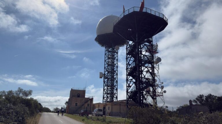 Mallorca estrena su primer radar 3D que vigila el cielo desde Randa
