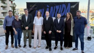 Presentaci&oacute;n del Atl&agrave;ntida Film Fest 2026 en Mallorca con varios asistentes