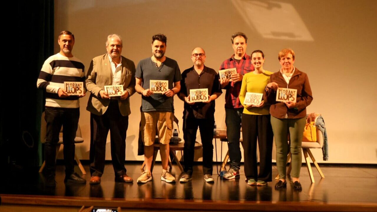 Santany&iacute; presenta 'Plorant Llops', un proyecto que combina arte urbano y literatura