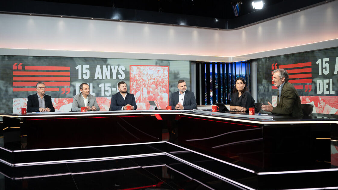 Panel de discusi&oacute;n en el programa Torn de Paraula sobre el 15 aniversario del 15-M
