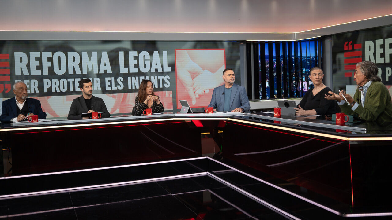 Panel de discusi&oacute;n sobre reforma legal para proteger a los ni&ntilde;os