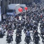 Concentraci&oacute;n de motoristas en la avenida Jaume III durante Motorock 2026