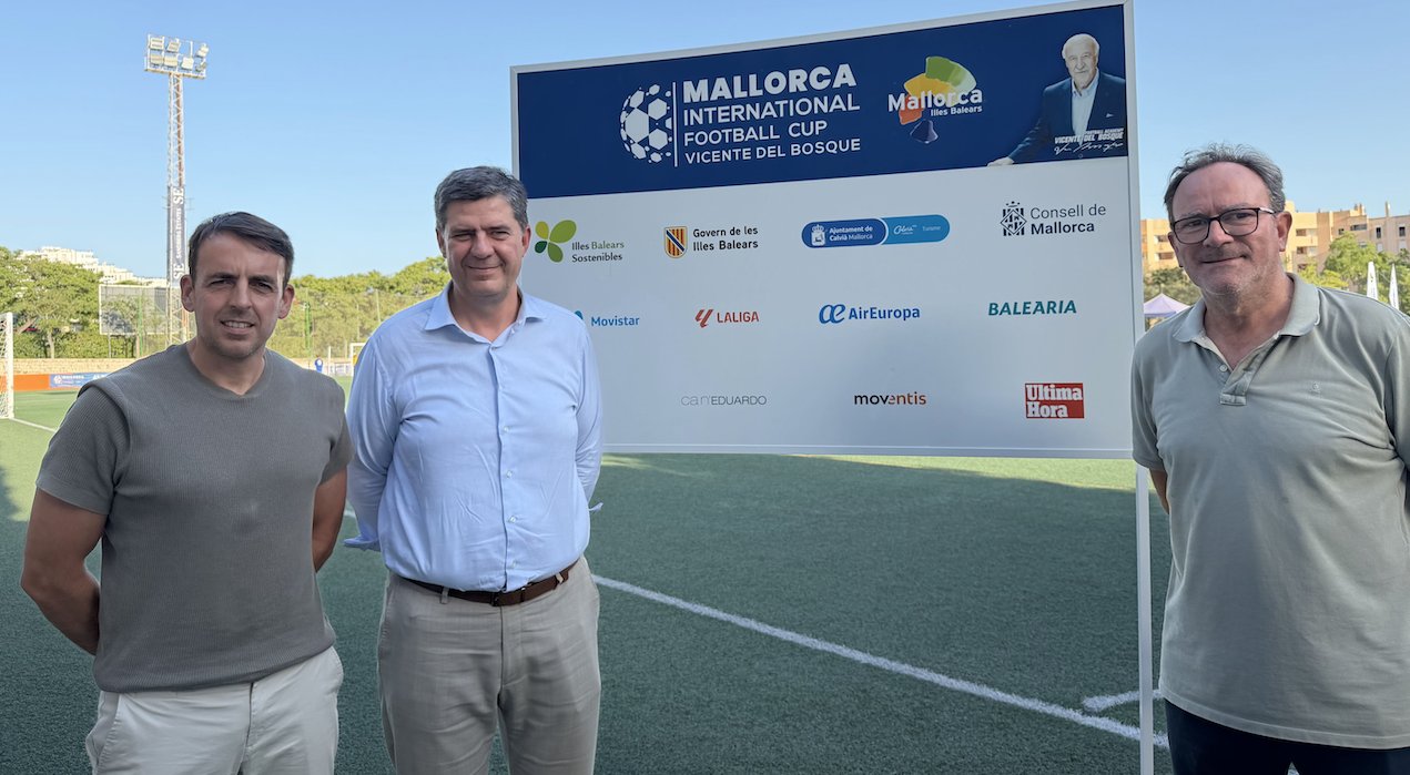 Ceremonia de entrega de premios en el Mallorca International Football Cup 2026