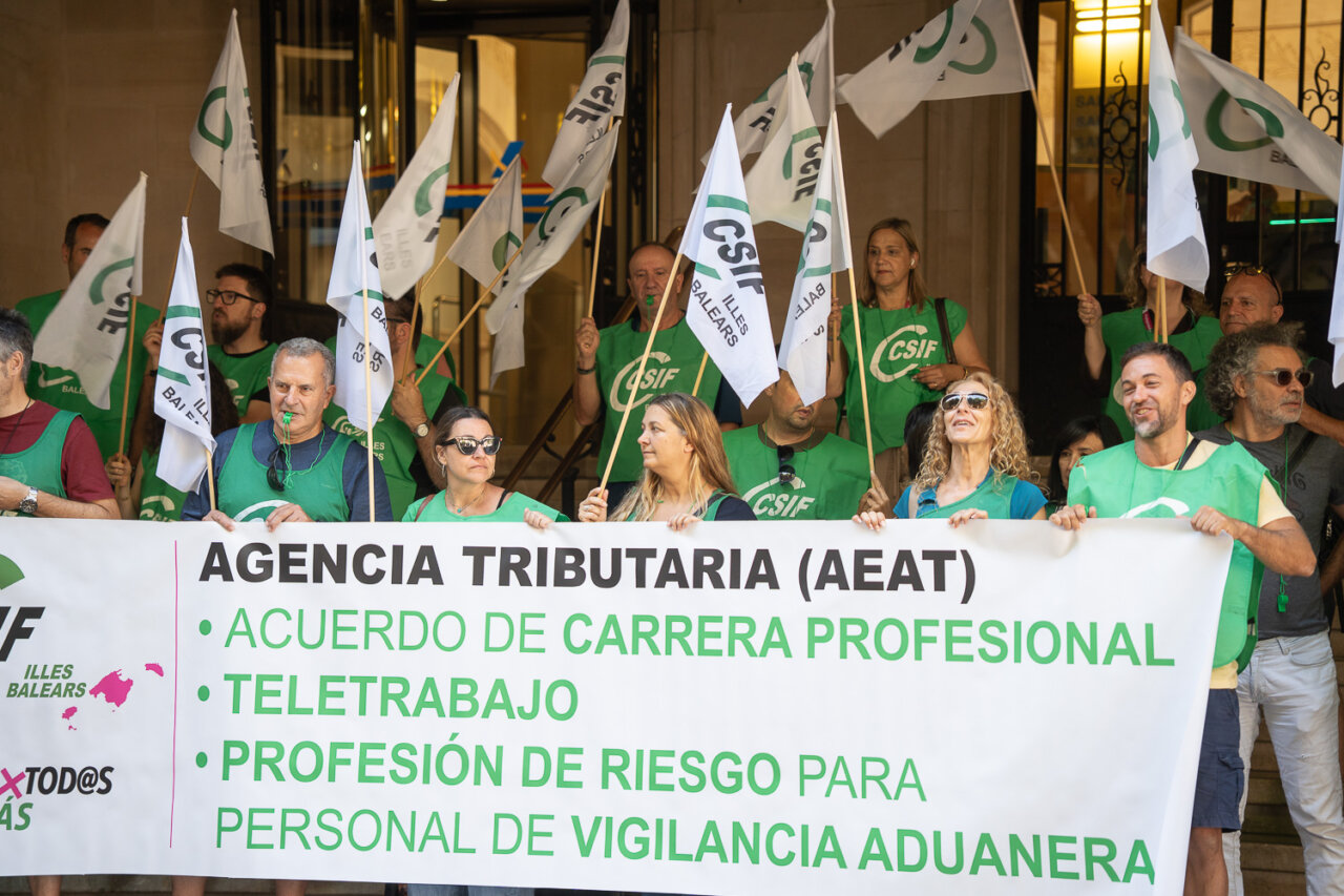 Los trabajadores de Hacienda denuncian el bloqueo del Gobierno: "No hay ninguna negociación abierta"
