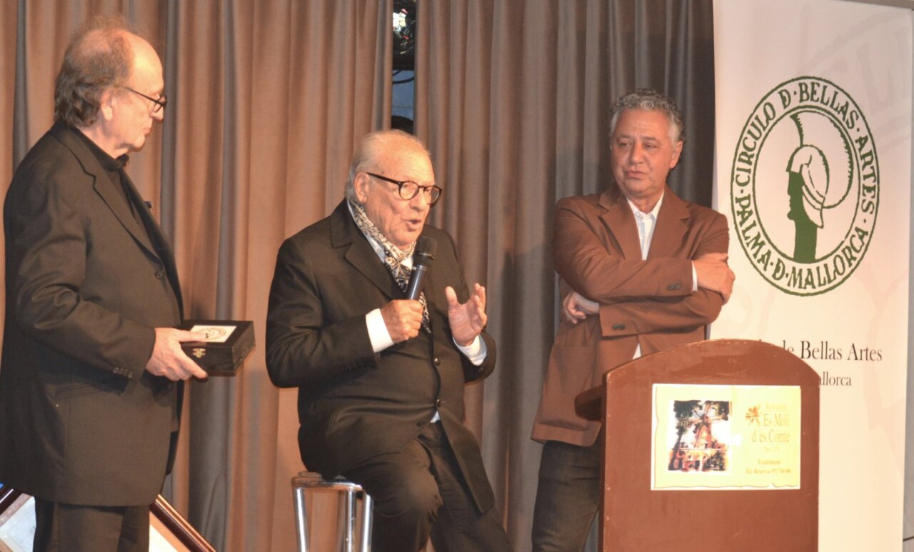 Pep Pinya hablando en un evento del Círculo de Bellas Artes en Palma.