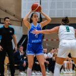 Blanca Mill&aacute;n en acci&oacute;n durante un partido de baloncesto