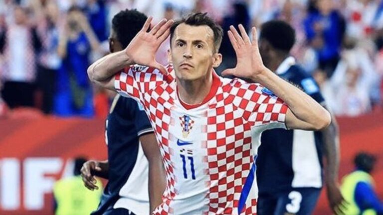 Budimir celebra un gol con la camiseta de Croacia en el Mundial 2026