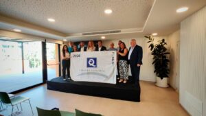 Calvi&agrave; revalida sus 15 banderas y se consolida como el municipio l&iacute;der en playas de Baleares