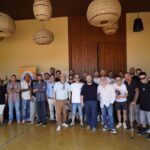 Grupo de asistentes en la comida de los MEM Awards 2026 en Amok