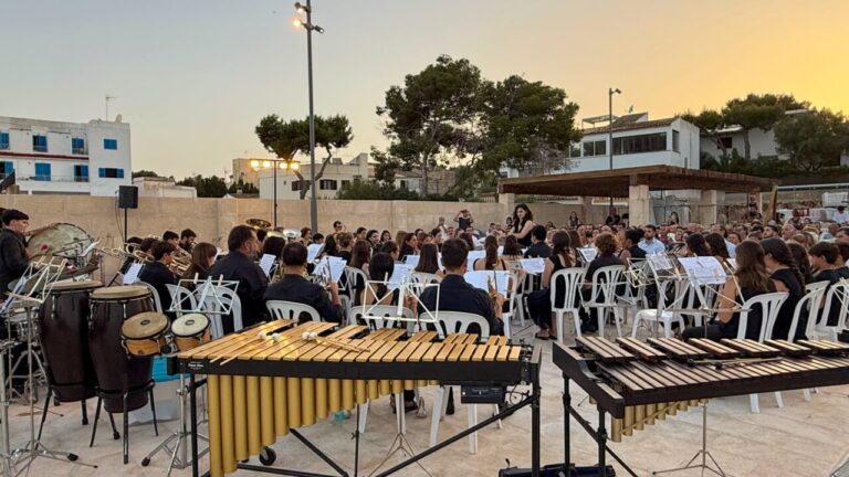 Portopetro da el pistoletazo de salida a sus fiestas de Sant Joan