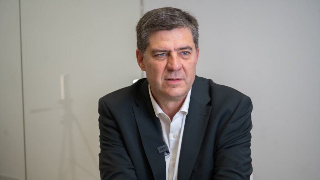 Retrato de Jaume Bauz&aacute;, conseller de turismo, en una entrevista.